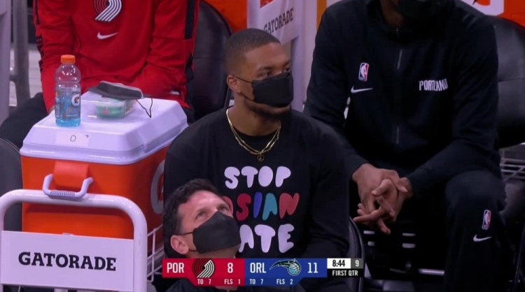 Gaming-周琦说NBA有亚裔歧视？瀚森大哥利拉德5年前曾表态：停止亚裔歧视